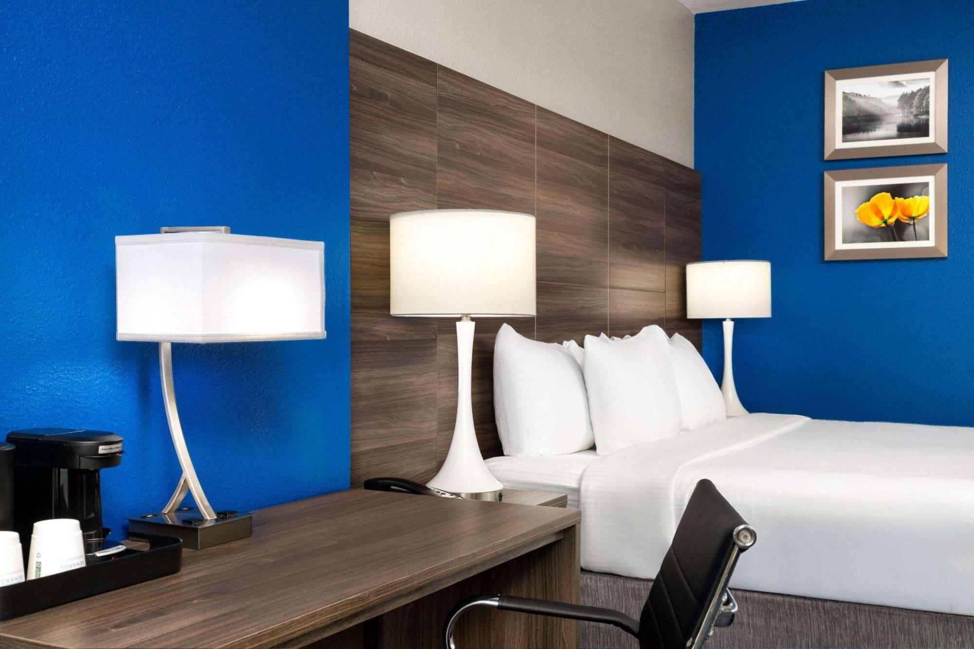 La Quinta By Wyndham Denton - University Drive Kültér fotó